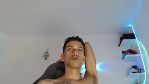 latinoalpha73 online show from March 4, 8:50 pm