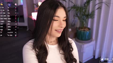 Snapshot of lau__1 chatting on September 25, 8:05 pm IG 1lau 1 X 1lau 1 online show from September 25, 8:05 pm