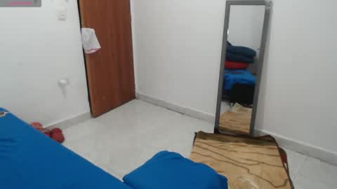 laura_foxx2379 online show from February 19, 2:00 am