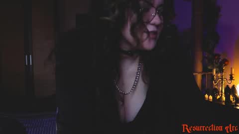 Miss Laura online show from June 2, 5:26 pm