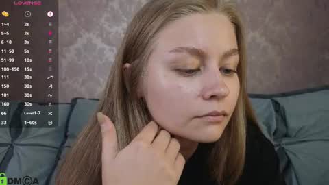 Laura online show from June 11, 2:48 pm