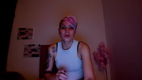 Laura Rose online show from January 9, 1:55 am