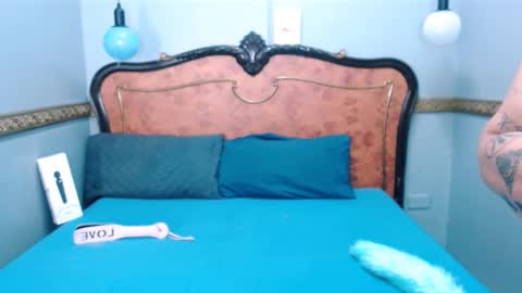 Laura online show from February 26, 2:30 am