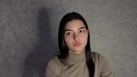 Laura online show from January 19, 12:15 pm