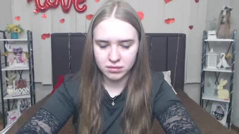 LauraHlot online show from May 16, 5:44 pm