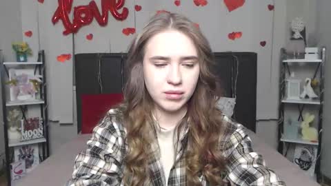 LauraHlot online show from February 23, 6:37 am