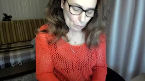 Lauraoven1 online show from January 15, 10:35 am