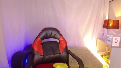 Laura Sofia online show from March 29, 3:13 pm