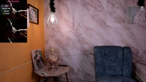 Lulu online show from March 28, 9:27 pm