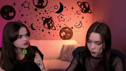 Laure online show from April 10, 1:16 pm