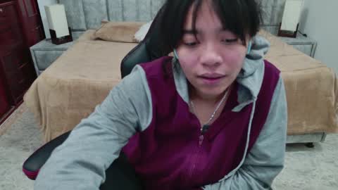 laurent online show from April 11, 7:45 am