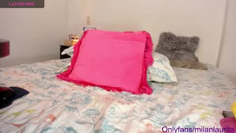 laura   online show from March 13, 5:00 am