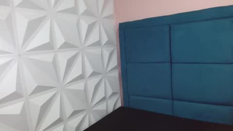  LaurynJeffers  online show from March 10, 1:10 pm