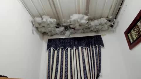 Lauu G online show from March 5, 11:41 am