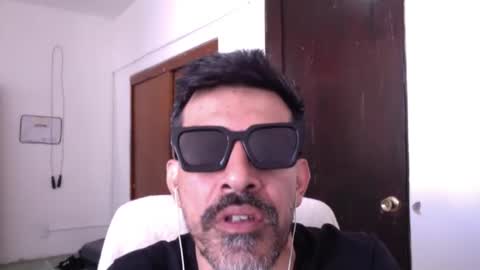 JOHN HOLMES JR online show from February 12, 5:49 pm