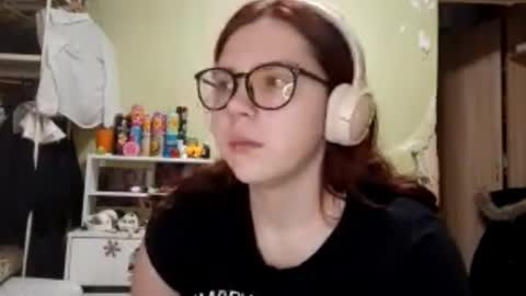 Adeline online show from February 22, 5:00 am