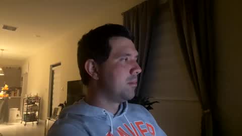 Snapshot of law_cambio chatting on December 5, 9:44 am law_cambio online show from December 5, 9:44 am