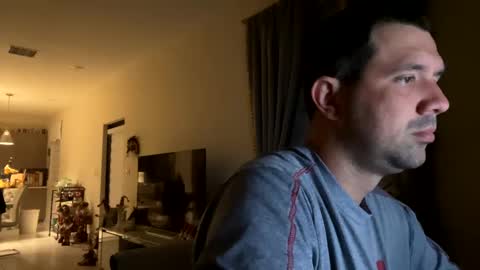Snapshot of law_cambio chatting on December 18, 7:36 am law_cambio online show from December 18, 7:36 am