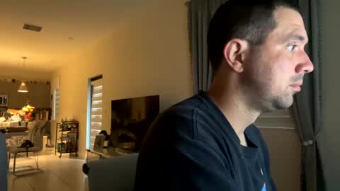 Snapshot of law_cambio chatting on December 11, 12:34 pm law_cambio online show from December 11, 12:34 pm