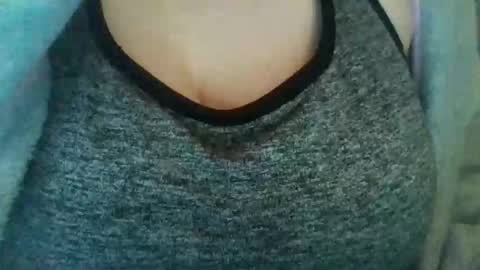 layannalea online show from January 18, 10:13 am