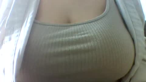 layannalea online show from March 13, 8:12 pm