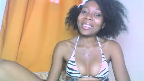layannek online show from October 4, 10:02 am