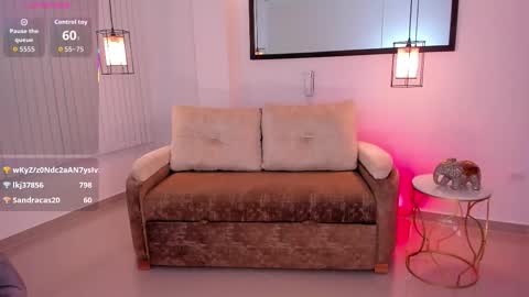 Layla Breezee online show from December 13, 7:53 pm