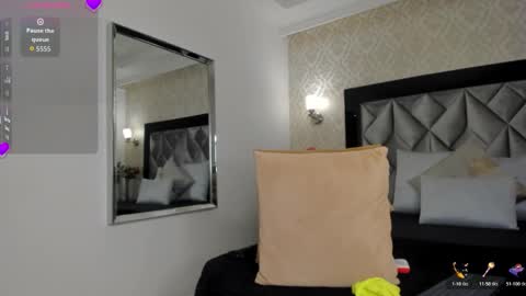 Layla Mackenzie  online show from November 21, 3:26 am