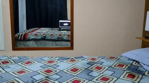 kelly online show from November 6, 1:30 am