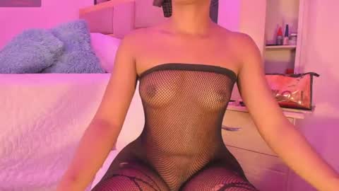 LAYLA online show from July 14, 3:17 pm