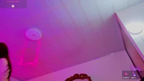 Snapshot of laylafoxy_tay chatting on September 20, 4:48 am laylafoxy_tay online show from September 20, 4:48 am