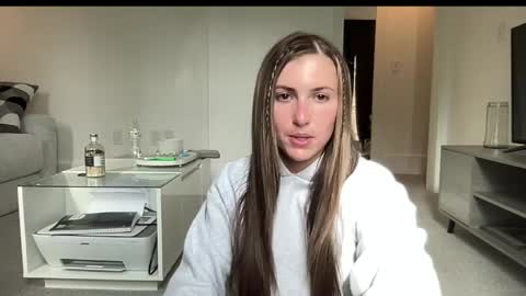 laylahlaylah1 online show from April 16, 12:49 pm