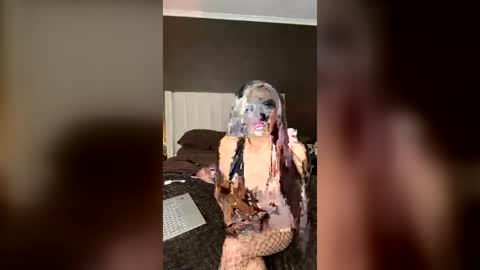 laylarose1 online show from June 30, 5:45 pm