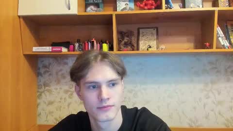 Snapshot of lazaret1k chatting on March 3, 1:12 pm Vladi online show from March 3, 1:12 pm