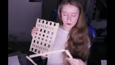 lazy_dazzy online show from March 29, 6:53 pm