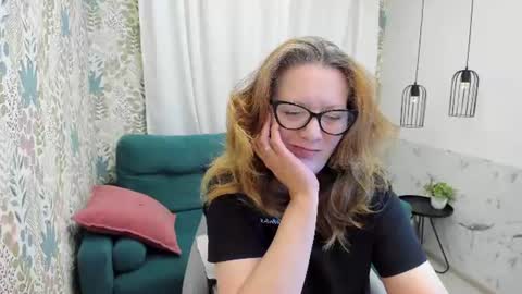 Lea online show from June 21, 5:14 am