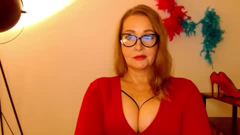 Snapshot of leadesire chatting on February 8, 9:03 am LEA online show from February 8, 9:03 am