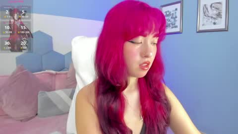 Leah online show from April 15, 3:48 pm