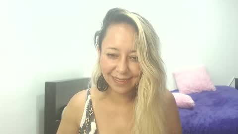 leah_susman online show from November 26, 2:20 am