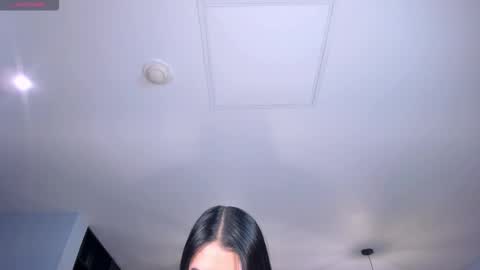 leahlombardi_ online show from October 24, 4:46 am