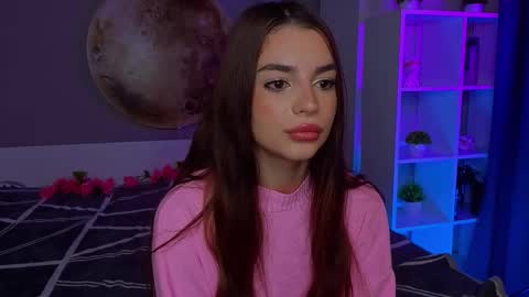 Sophie online show from March 25, 7:20 pm