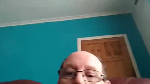 leatherpants68 online show from September 14, 1:23 pm