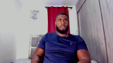 Snapshot of lebron_millionss chatting on October 28, 12:00 am lebron millionss online show from October 28, 12:00 am