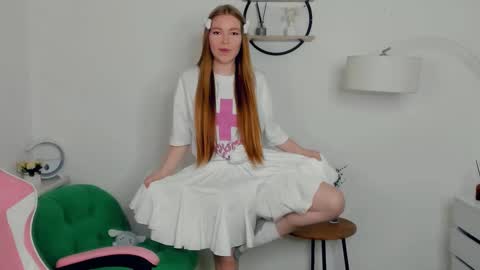 Lilly online show from November 29, 9:00 pm