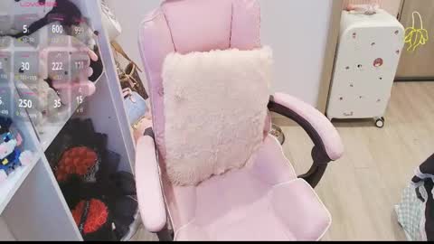 Lee online show from April 15, 11:05 pm