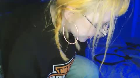 alleycat online show from January 26, 10:55 am