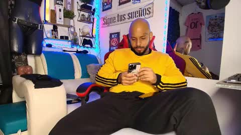 leenar_key online show from February 22, 10:30 am