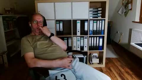 Dave online show from May 10, 9:43 pm
