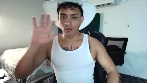  Lei  online show from March 1, 11:37 pm