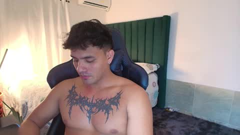  Lei  online show from November 26, 11:34 pm